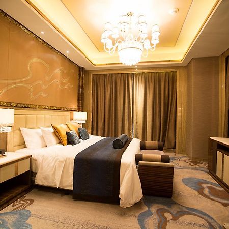 Wanda Vista Lanzhou Hotel Bagian luar foto