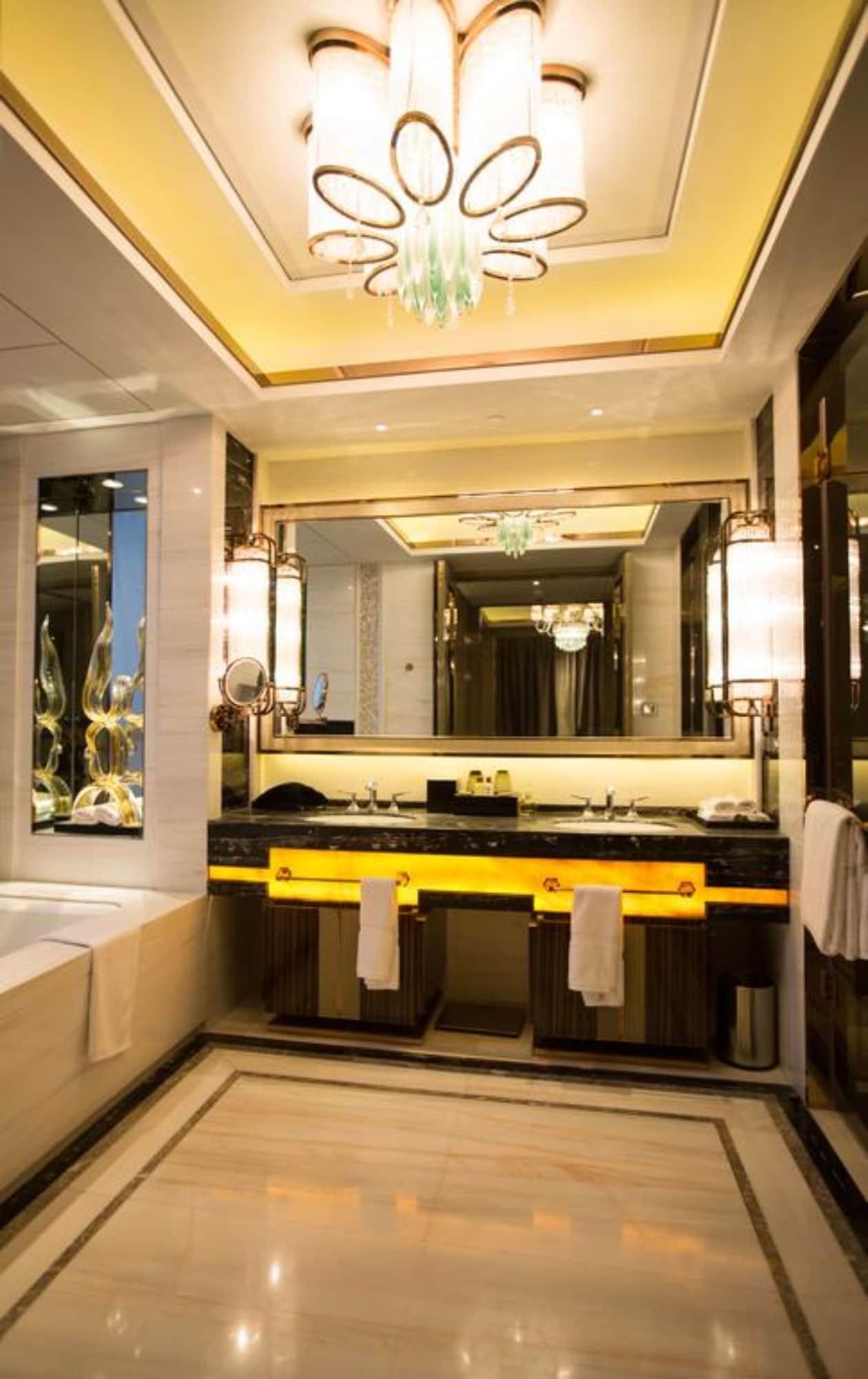 Wanda Vista Lanzhou Hotel Bagian luar foto