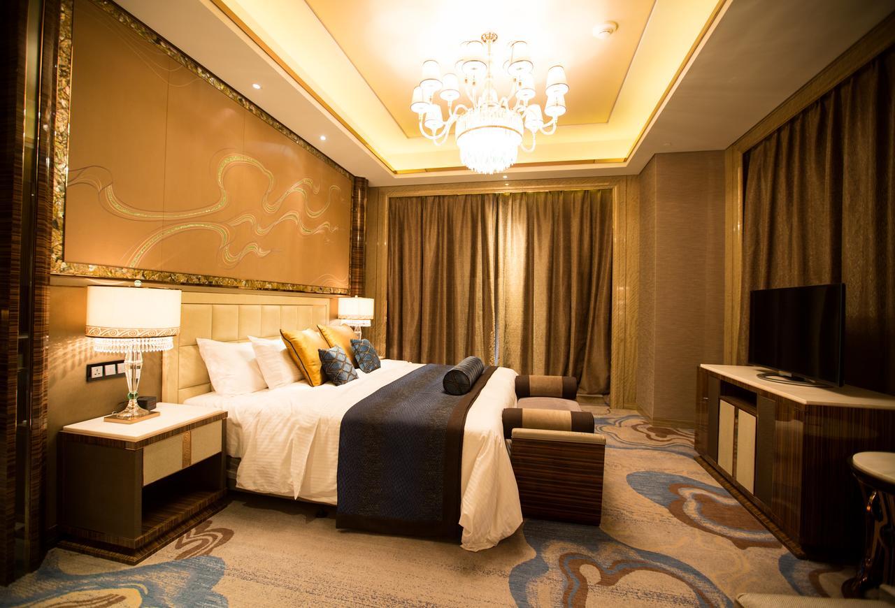 Wanda Vista Lanzhou Hotel Bagian luar foto