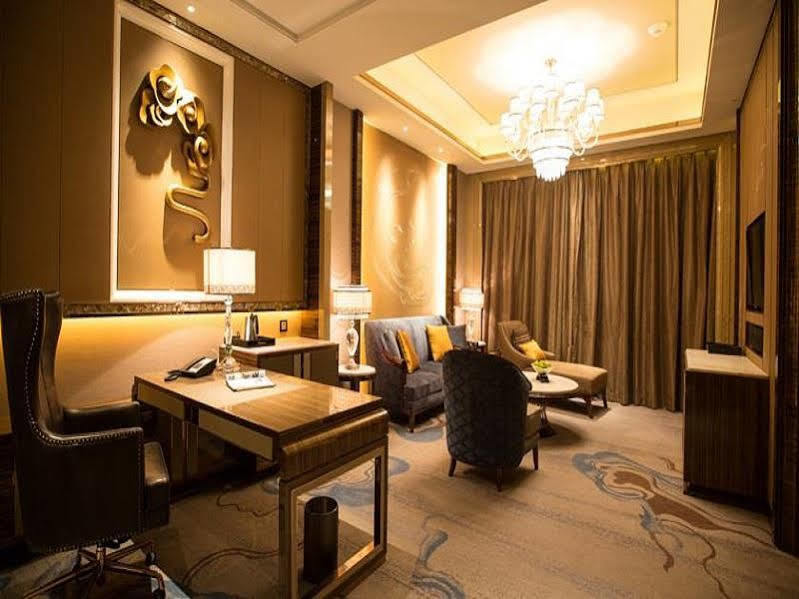 Wanda Vista Lanzhou Hotel Bagian luar foto