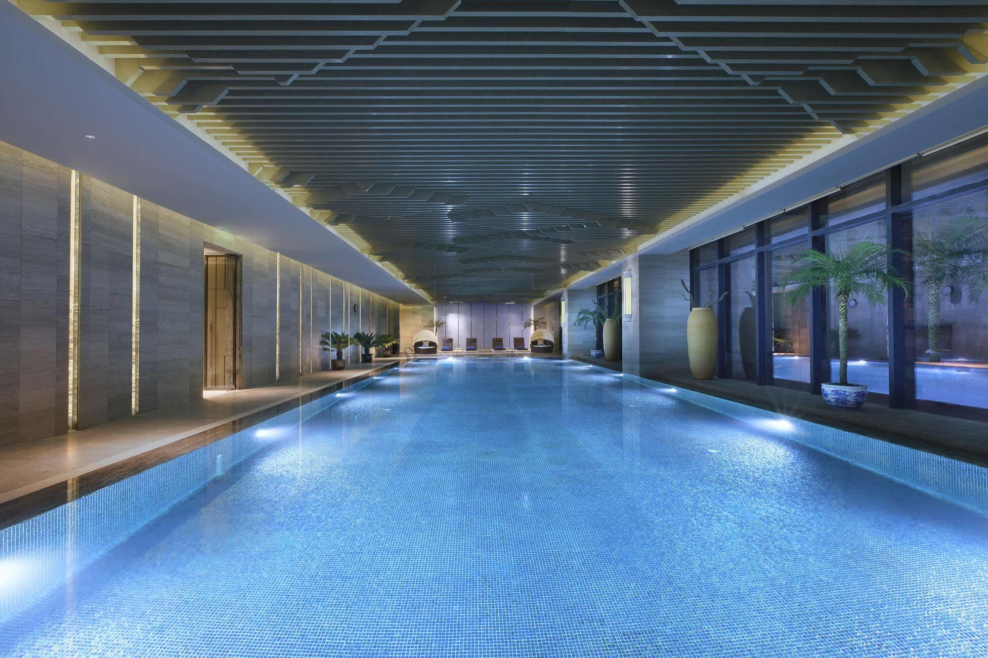 Wanda Vista Lanzhou Hotel Bagian luar foto